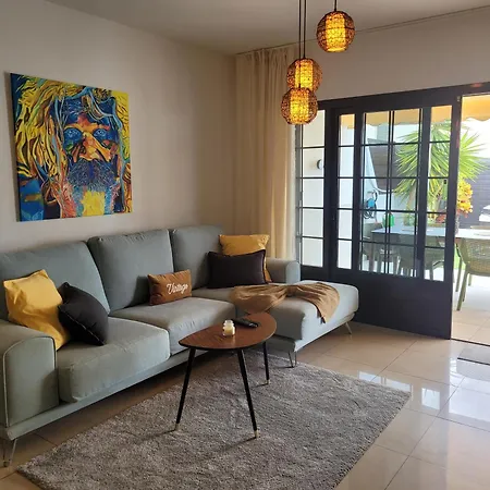 With Heated Pool & Jacuzzi فيلة بلايا بلانكا