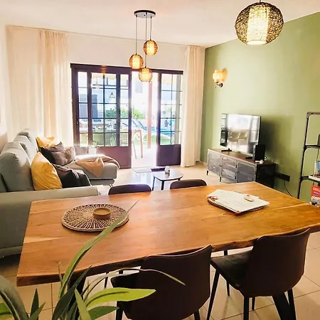 Villa Vista With Heated Pool & Jacuzzi Playa Blanca (Lanzarote)
