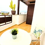 With Heated Pool & Jacuzzi Villa *