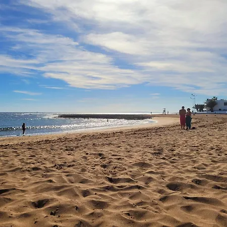 With Heated Pool & Jacuzzi 빌라 *