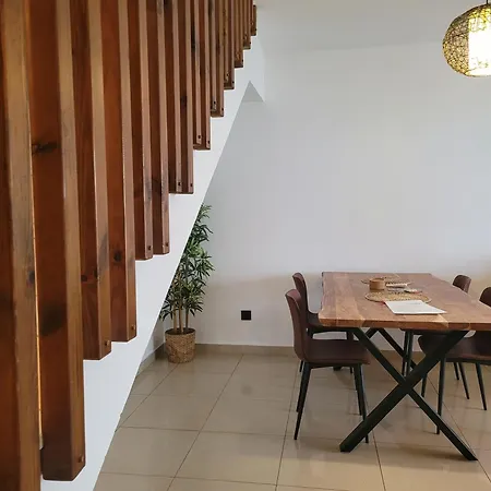 빌라 With Heated Pool & Jacuzzi *