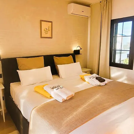 With Heated Pool & Jacuzzi *