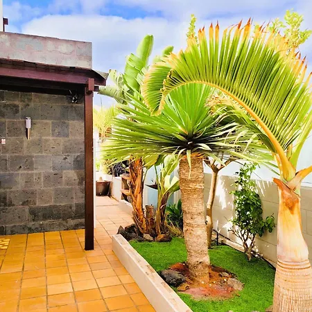 With Heated Pool & Jacuzzi Villa Playa Blanca (Lanzarote)