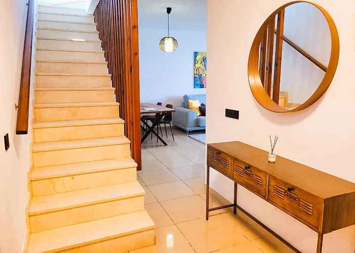 With Heated Pool & Jacuzzi Βίλα *