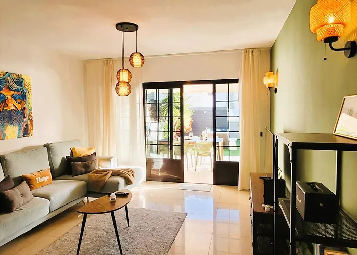 Βίλα With Heated Pool & Jacuzzi *